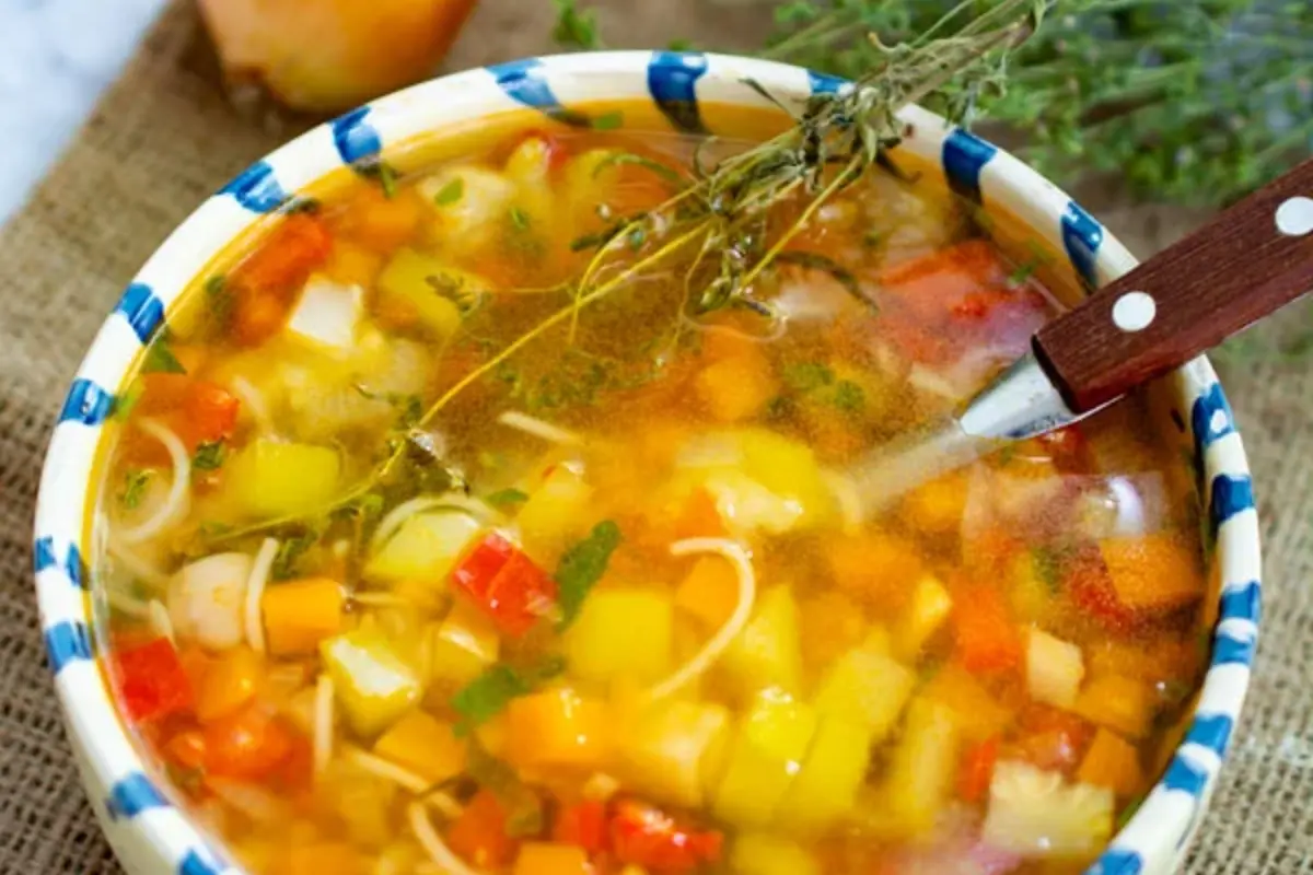 Ciorbă de legume